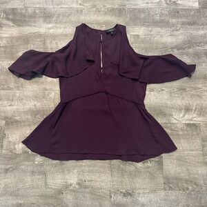 Theory Desiraya Plum Wine Ruffle Cold Shoulder Keyhole Top Blouse Women’s Sz. M